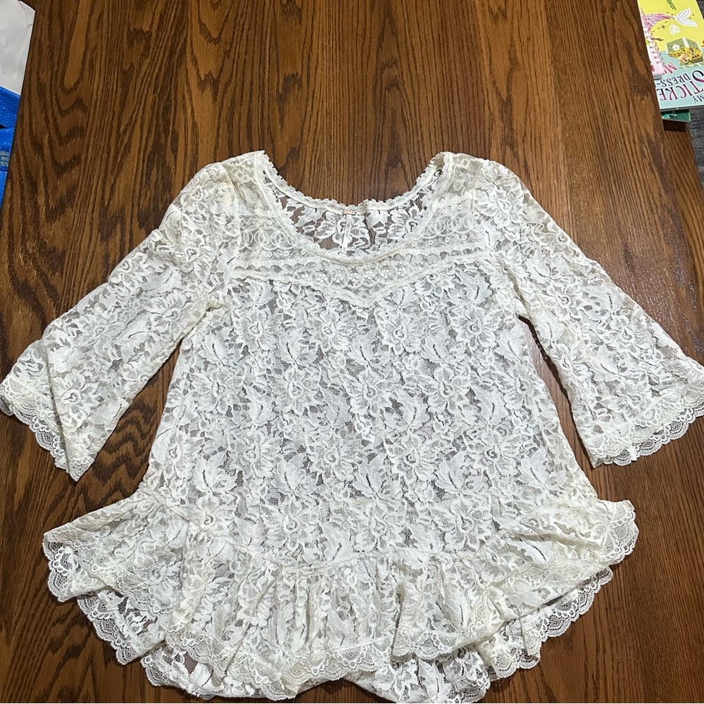FREE PEOPLE lace‎ like top white womens